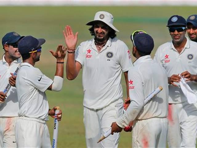 200 विकेट लेने वाले चौथे भारतीय तेज गेंदबाज बने ईशांत 200 wicket for ishant