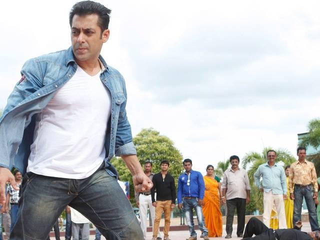 आज गुड़गांव में फैंस से मिलेंगे सलमान खान Salman Khan to meet, greet fans in Gurgaon