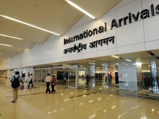 दिल्ली एयरपोर्ट पर बम की अफवाह, तीन अंतरराष्ट्रीय उड़ानें बाधित Bomb scares at Delhi Airport turn out to be hoax