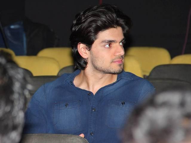 पूरी तरह से रोमांटिक फिल्में करना चाहते हैं सूरज पंचोली Sooraj Pancholi