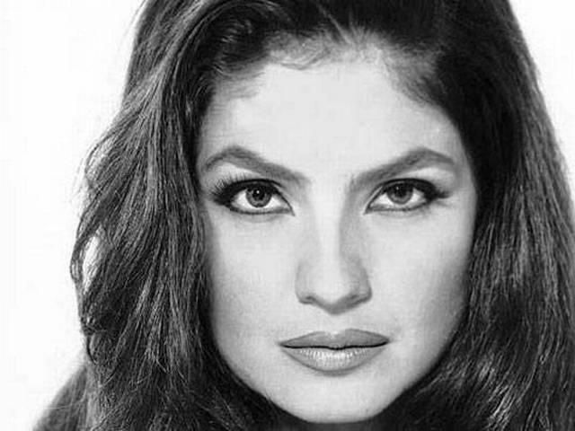हनी सिंह की 'आशिकी' को करोड़ो लोगों ने देखा, लेकिन नाराज हुईं पूजा भट्ट Pooja Bhatt is not happy with Honey singh Dheere Dheere