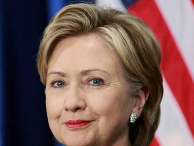 हिलेरी ने 'गलती' बताया है निजी ई..मेल अकाउंट के इस्तेमाल को hillary clinton admits her mistake for personal e-mail account