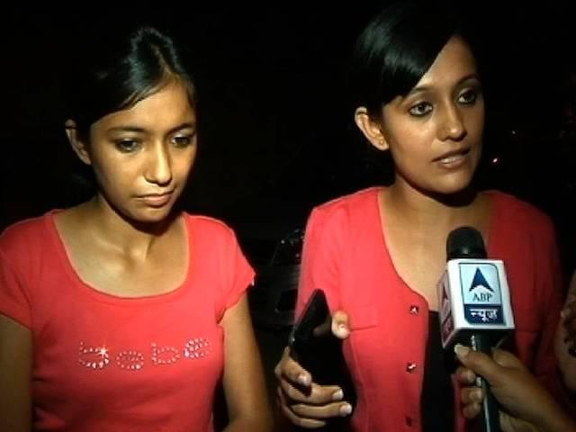 ये हैं दिल्ली की पॉवरफुल गर्ल्स, लुटेरे को पहुंचाया हवालात delhi powerful girls