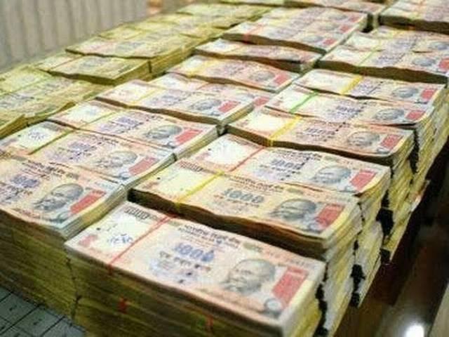 बिहार चुनाव: तलाशी में 16 लाख रुपये और 6397 लीटर अवैध शराब जब्त bihar election