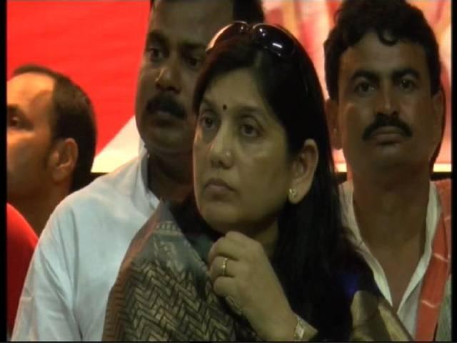 बिहार चुनाव- मांझी ने लवली आनंद को शिवहर से उतारा Bihar Election 2015