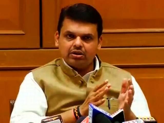 पैसे के लेन देन के लिए सीबीआई जांच: महाराष्ट्र सीएम CBI probe Sheena murder case