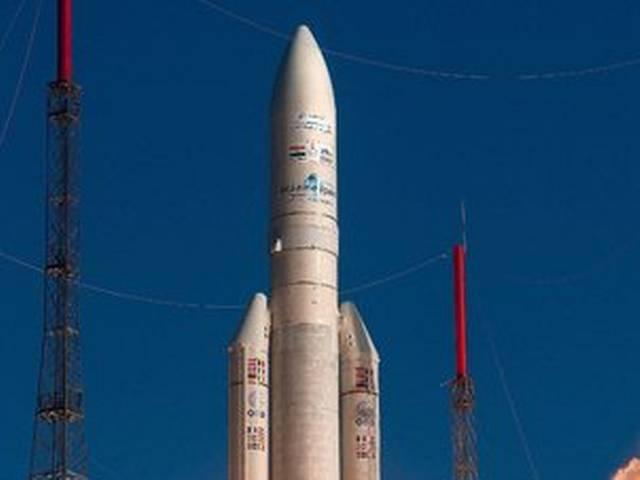 मंगलयान के एक साल पूरे होने के मौके पर जश्न की तैयारियों में इसरो India’s Mars Mission to Last for Many Years