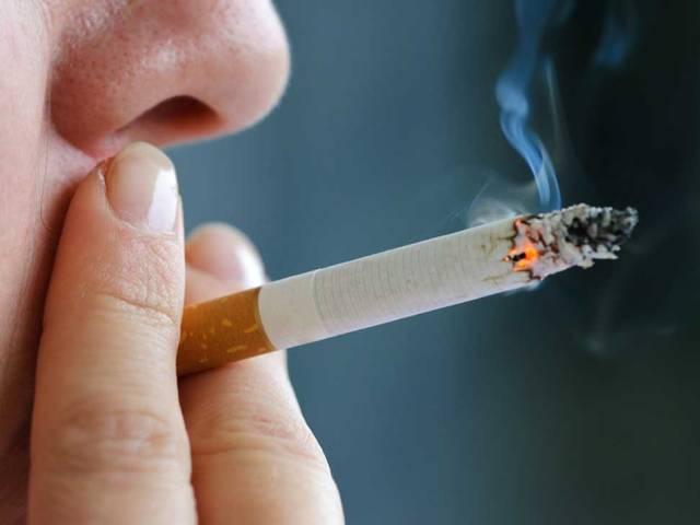 मुंह के छाले से लेकर कैंसर तक हो सकता है तंबाकू के सेवन से TOBACCO, THE SLOW POISON