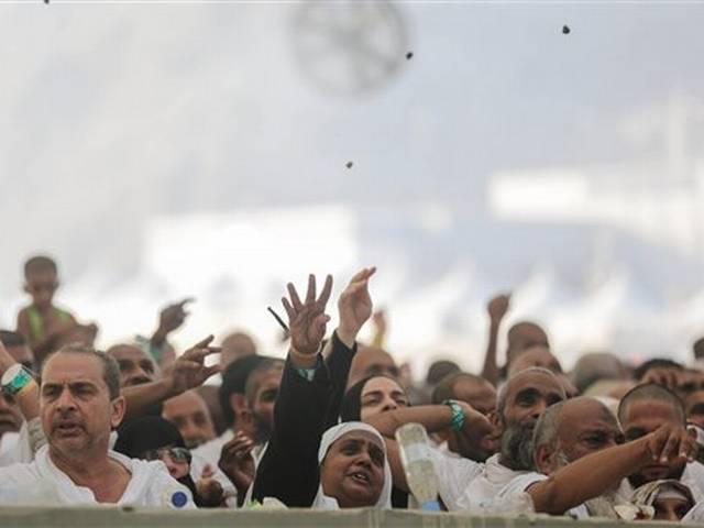 मक्का: 25 साल में सबसे बड़ा हादसा, 717 की मौत 805 जख्मी At least 100 dead, 390 hurt in stampede at hajj in Saudi