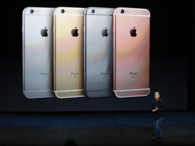 अमेरिका में आज से iPhone 6S और iPhone 6S Plus की बिक्री शुरू iphone 6s and iphone 6s sell stars today