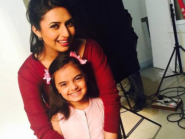 दिव्यांका ने 'बेटी' को दी सरप्राइज पार्टी Divyanka Tripathi daugter sirprize party