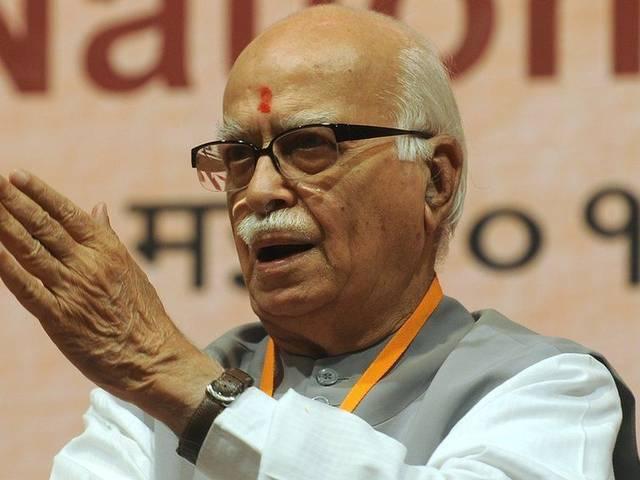 फाइलें सार्वजनिक हों तभी सामने आएगा नेता जी की मौत का सच: आडवाणी Central Government should declassify Netaji files says L K Advani