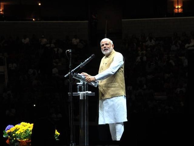 बेटा, बेटी-दामाद ने करोड़ बनाए, क्या मुझपर एक भी आरोप हैं?: मोदी PM Narendra Modi takes ‘damaad’ swipe at Congress
