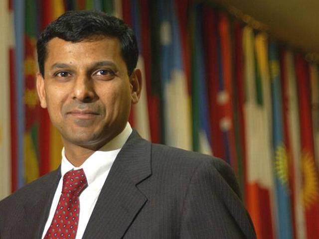 'मैं सांता क्लाज नहीं, रघुराम राजन हूं' My name is Raghuram Rajan not santa claus