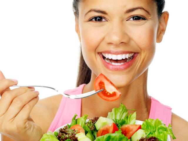 खानपान को लेकर कहीं आपको भी तो ये मिथ नहीं! Common Food Myths Exposed