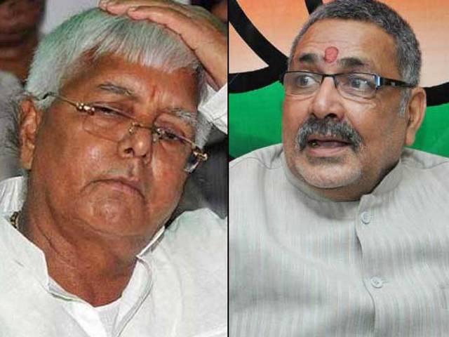 हिंदुओं के बीफ खाने वाले बयान पर फंसे लालू यादव Lalu says Hindus also eat cow’s meat, retracts after Giriraj threatens of protest