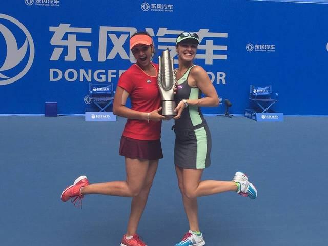 सानिया-मार्टिना को वुहान ओपन खिताब Sania Mirza_Martina Hingis_