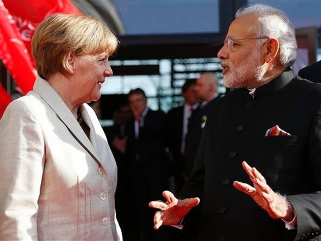 मोदी, मर्केल मुलाकात से भारत और जर्मनी के संबंध होगें मजबूत modi morkel meet in delhi