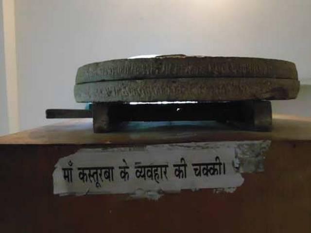 गांधी का चंपारण: बच्चे मोदी को जानते हैं पर बापू को पहचानते तक नहीं Gandhi Ka Champaran documentary
