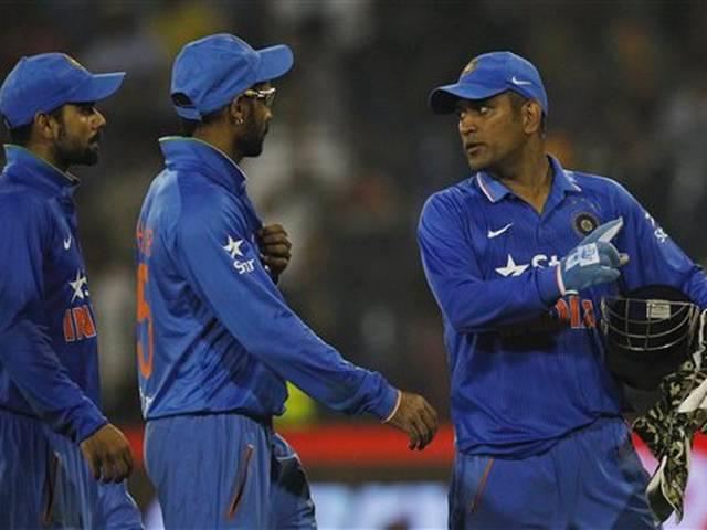 सीरीज हार के बाद धोनी ने कहा - टी20 में दिमाग का इस्तेमाल मत करो dhoni