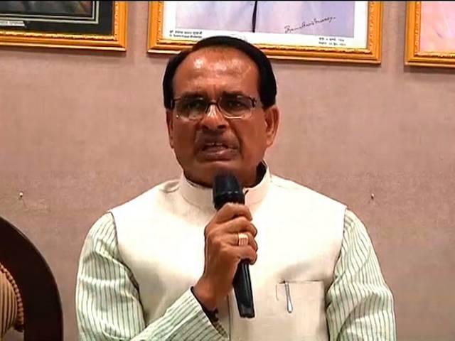 MP : चपरासी बनने की रेस में 15 हजार इंजीनियर और एमए पास Engineering graduates, post-graduates test luck for Peon Post