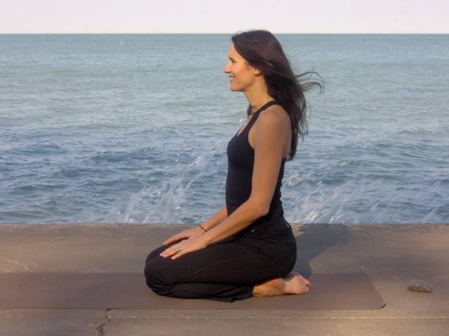 इन उपायों को अपनाने से दूर होगी ‘एसिडिटी’ yoga for acidity