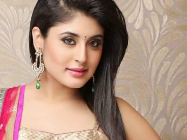 कृतिका कामरा ने पूरी की 'रिपोर्टर्स' की शूटिंग kritika kamra complite reporter shooting