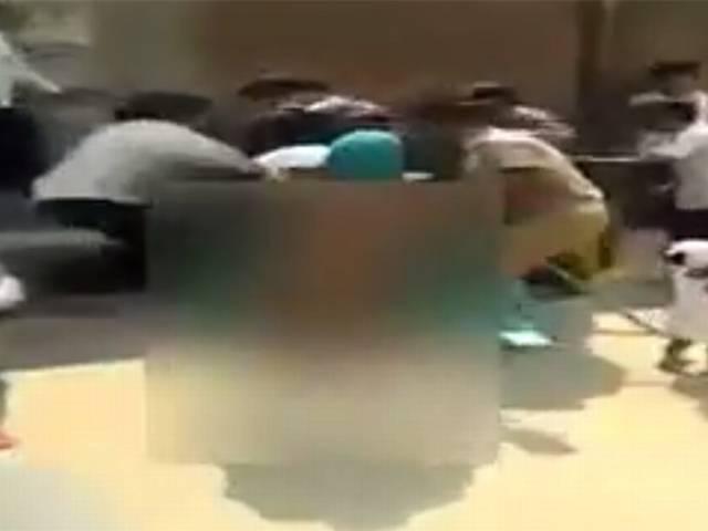 दनकौर: अश्लीलता फैलाने के आरोप में बंद दलितों से मिले एससी कमिटी के प्रतिनिधी sc committee members meet the jailed dalit family of dankaur