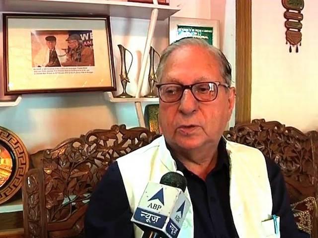 कश्मीरी लेखक गुलाम नबी खयाल ने लौटाया साहित्य अकादमी पुरस्कार Kashmiri writer Ghulam Nabi Khayal returns Sahitya Akademi award