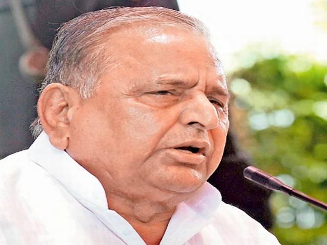 मुलायम ने कहा-अबकी बार मोदी सरकार, लालू को 180 सीटों पर भरोसा mulayam singh yadav predicts bjps victory in bihar