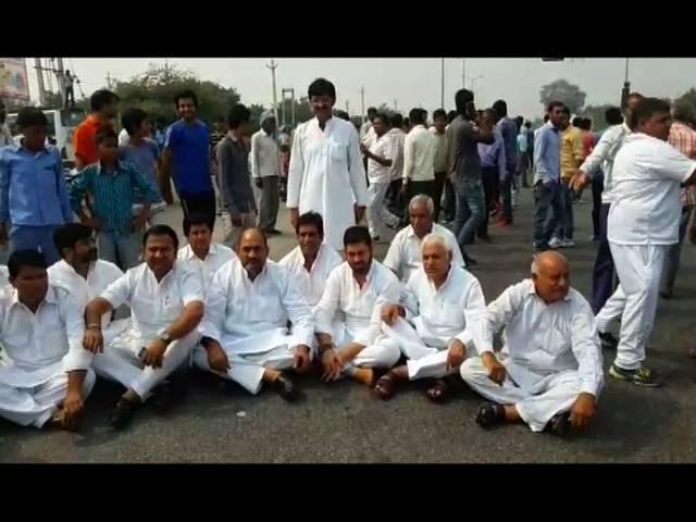 दलित परिवार के दो बच्चों की हत्या पर हंगामा, सरकार ने कहा- सीबीआई जांच होगी CBI to probe Haryana dalit killings