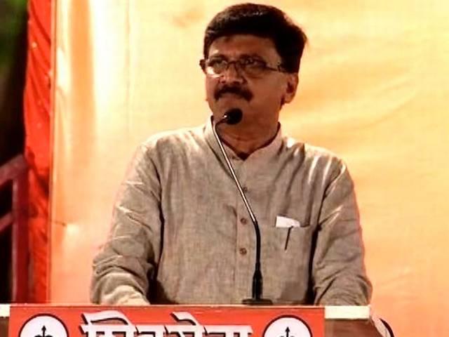 शिव सेना बाप है और बाप के सामने झुकना होगा: संजय राउत sanjay raut shiv sena Dussehra rally
