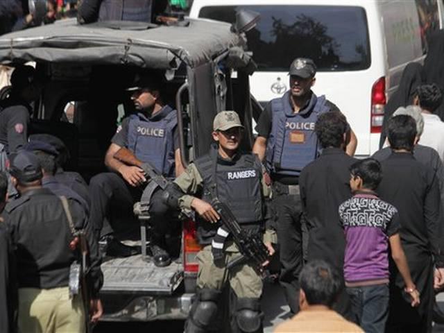 पाकिस्तान: शिया मुसलमानों के जुलूस में आत्मघाती हमला, 22 की मौत Pakistan: 22 dead in sucide bomb blast