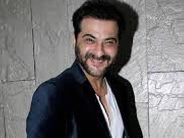 पूरे कपूर परिवार के साथ काम करना मजेदार होगा : संजय कपूर it would be interesting to work with whole kapoor family