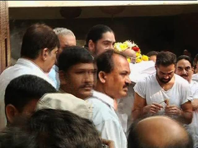 बादल ने अभिनेता धर्मेंद्र के भाई के निधन पर दुख जताया Badal mourns death of Dharmendra’s brother