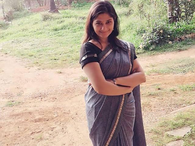 गोमांस खाने का समर्थन करने पर महिला फिल्मकार को दी गई धमकी chetana thirthahalli