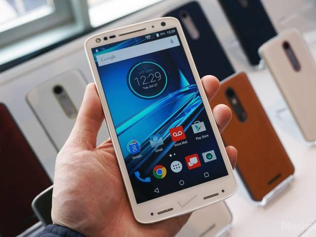 मोटोरोला ने लॉन्च किया हाई-एंड स्मार्टफोन Droid Turbo2, कीमत 40,600 रुपये motorola high end smartphone droid turbo 2 launch