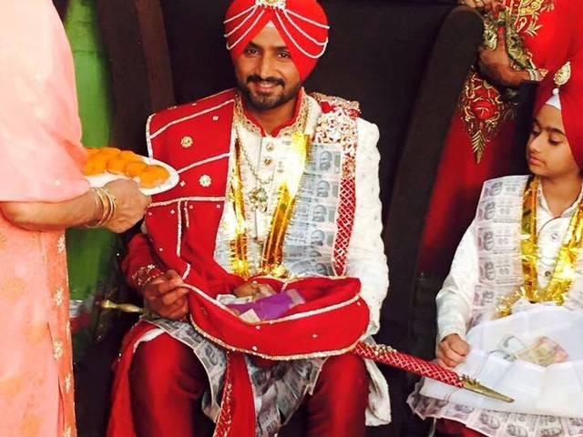 JUST MARRIED: गीता बसरा संग भज्जी ने रचाई शादी Harbhajan Singh, Geeta Basra to tie nuptial knot today