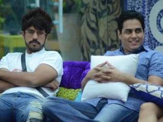 Bigg Boss 9: 17वें दिन घर में मचा घमासान, किश्वर, सुयश और प्रिंस के बीच छिड़ी जंग bigg boss day seventeen