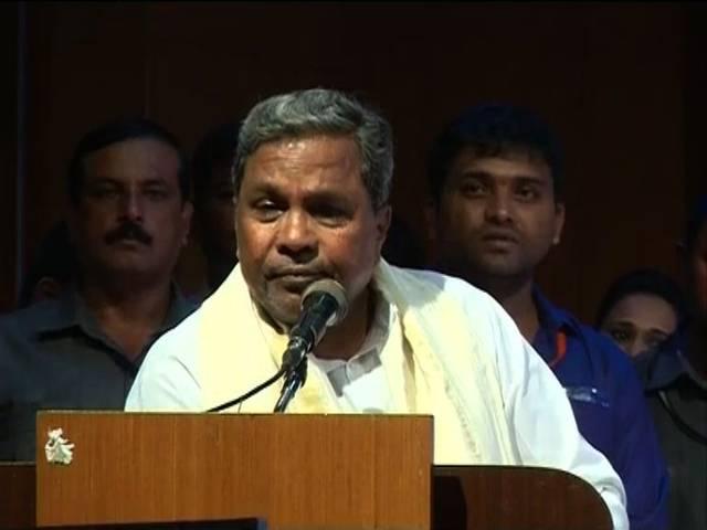 कर्नाटक सीएम ने ली 'बीफ' पर चुटकी, कहा- अब वे भी खाएंगे Nobody can stop me from eating beef: Karnataka CM