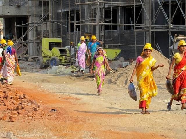 खुशखबरी: यूपी में अब नाइट शिफ्ट में काम नहीं करेंगी महिलाएं Women will not work in night shifts in UP