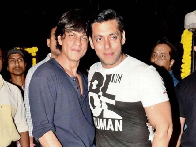 शाहरुख ने कहा, 'चाहता हूं कि सलमान के बच्चे उनका नाम रोशन करें' #HappyBirthdayKingKhan: Salman Khan’s wish for Shah Rukh Khan