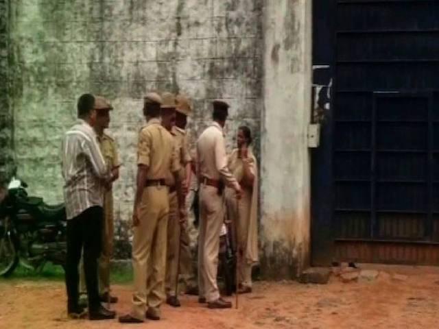 दाऊद के गुर्गों की जेल में हत्या, छोटा राजन गिरोह पर शक Inside a Mangalore jail : D Company-Chhota Rajan war !