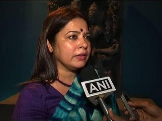 ईडी के नोटिस के बाद शाहरुख के लिए बिगड़ा देशा का माहौल: लेखी Shah Rukh’s ‘Intolerance’ Remarks Came After Enforcement Directorate Notice: Meenakshi Lekhi