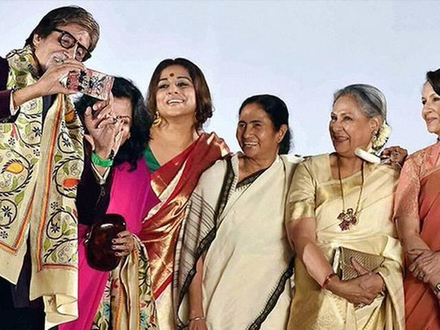विद्या बालन की इस हसरत को पूरा किया अमिताभ बच्चन ने vidya balan clicked selfie with Amitabh bachchan