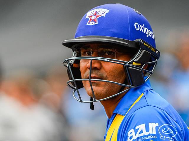 WATCH: 'किशोर कुमार' पर आउट और 'आतिफ असलम' पर वीरु का छक्का Virender Sehwag singing atif aslam song
