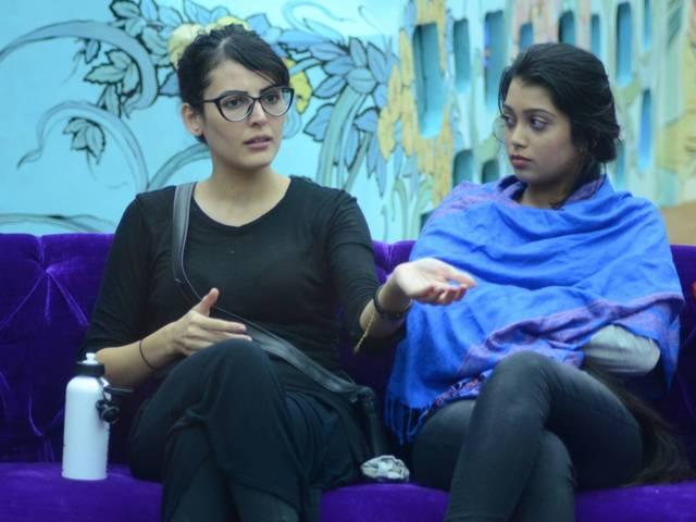 तबियत खराब होने के कारण बिग बॉस से बाहर हुआ ये प्रतिभागी! BB9: Mandana Karimi is out from the bigg boss house