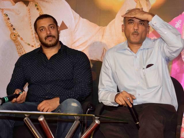आमिर को चोट लगने के सवाल पर बोले सलमान, 'क्या हुआ है? वो ठीक तो है ना? Salman Khan talks about aamir khan injury