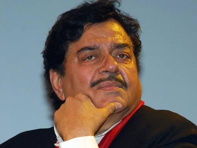 किसी में हिम्मत या DNA नहीं, जो हमें फटकार सके- शत्रुघ्न सिन्हा ‘No one has guts (or DNA) to give us fatkaar’: Shatrughan