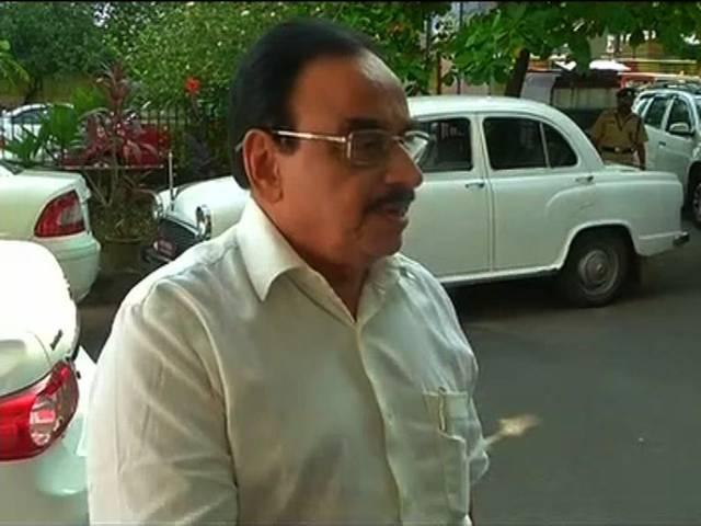 लड़के-लड़कियों के साथ पढ़ने पर केरल शिक्षा मंत्री को ऐतराज Boys and Girls Can’t Share a Seat, Says Kerala Education Minister